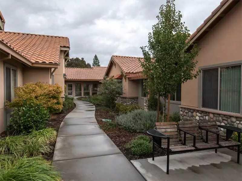 Photo of Meadow Oaks of Roseville, Assisted Living, Roseville, CA 11