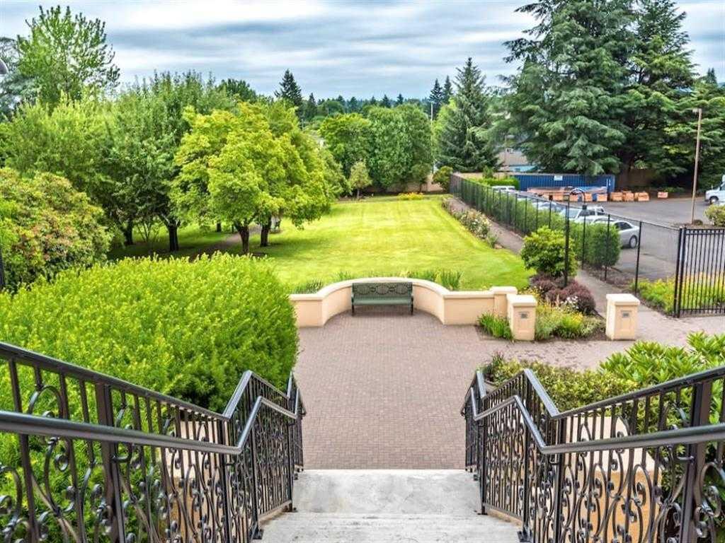 Photo of Pacifica Senior Living St. Andrews, Assisted Living, Memory Care, Portland, OR 9