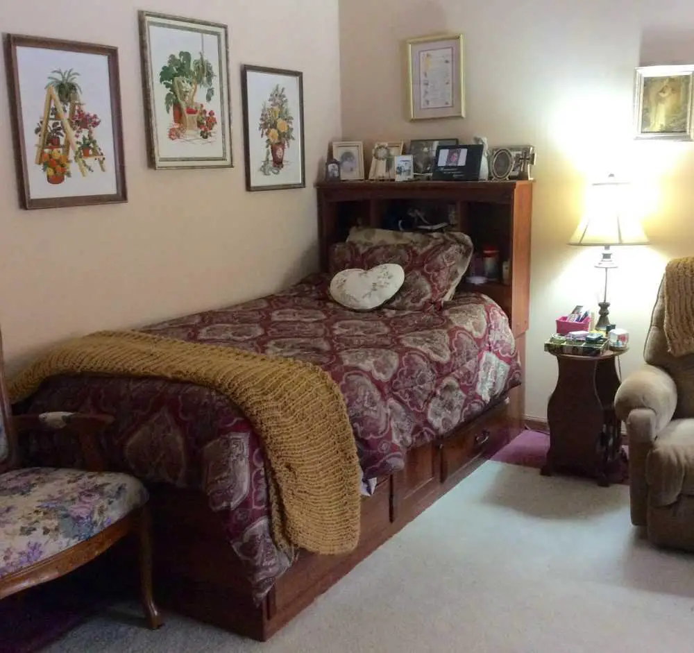 Photo of Castle Senior Living - Castle Victorian, Assisted Living, New Berlin, WI 1