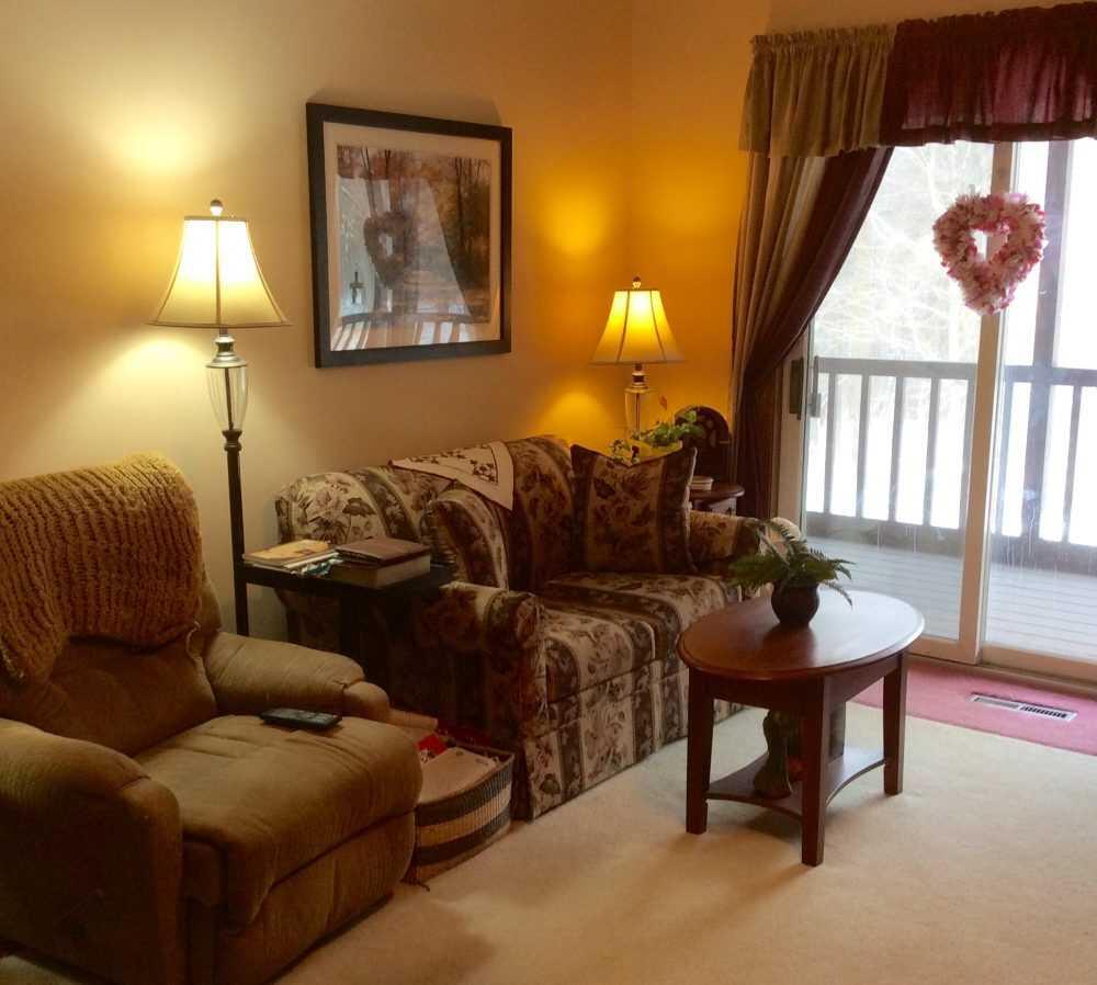 Photo of Castle Senior Living - Castle Victorian, Assisted Living, New Berlin, WI 2