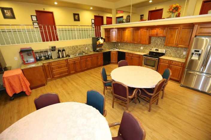 Photo of Chateau Des Mons, Assisted Living, Englewood, CO 4