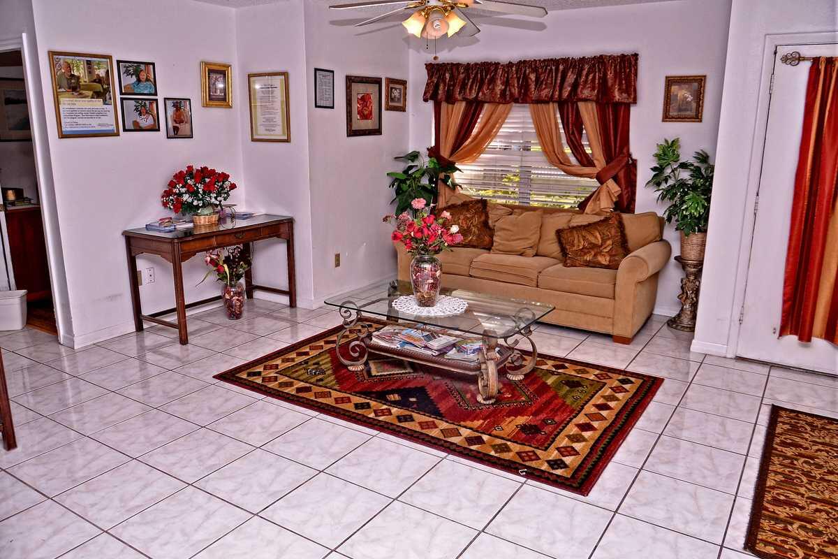 Photo of Forest Hills Hideaway, Assisted Living, Brandon, FL 4