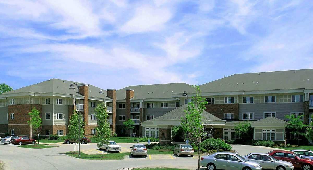 Photo of Fox Point, Assisted Living, McHenry, IL 1