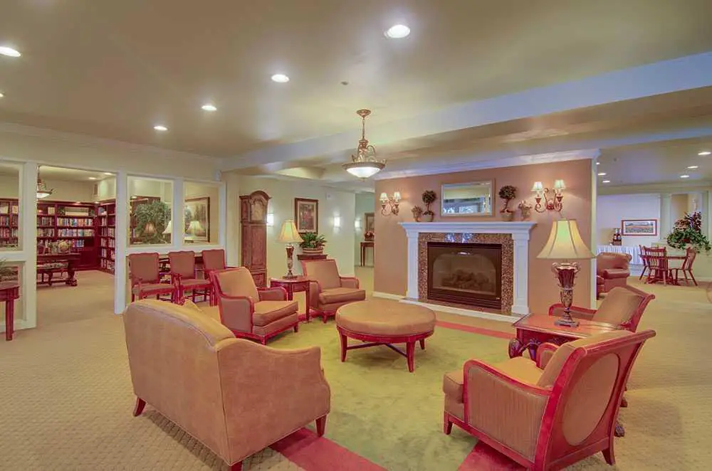 Photo of Fox Point, Assisted Living, McHenry, IL 2