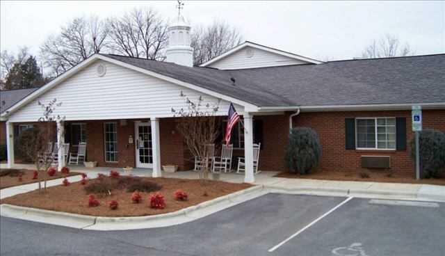 Photo of Heath House, Assisted Living, Lincolnton, NC 6