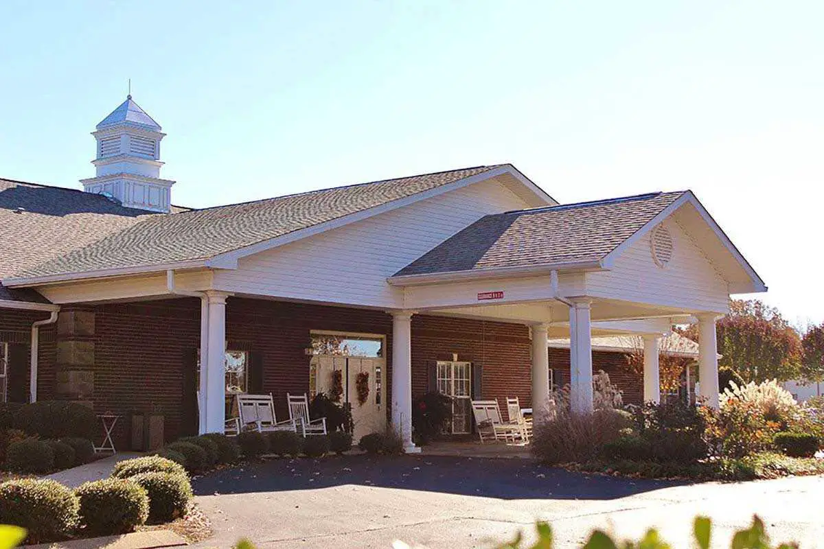 Photo of Sugar Creek Senior Living, Assisted Living, Brownsville, TN 5