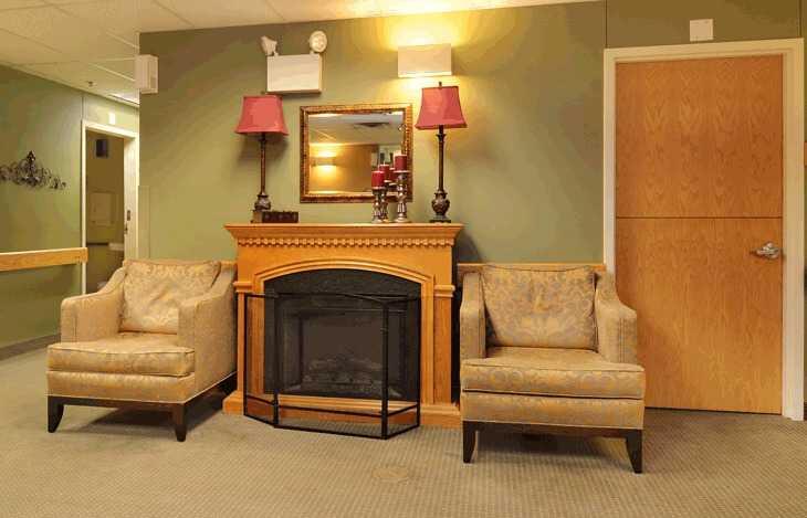 Photo of Elmcroft of Mid Valley, Assisted Living, Peckville, PA 4
