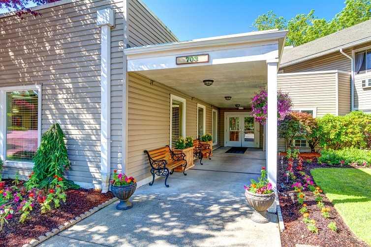 Photo of Silver Creek Senior Living, Assisted Living, Memory Care, Woodburn, OR 2