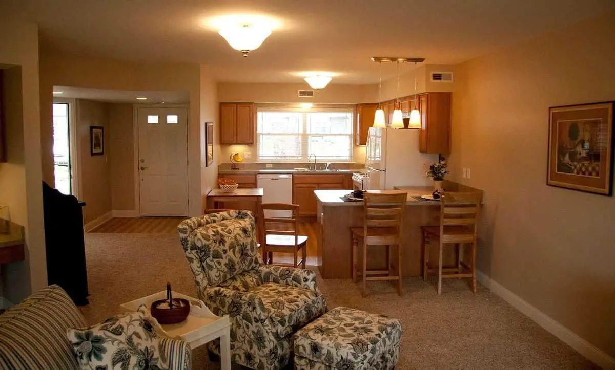 Photo of Caretel Inns of Tri-Cities, Assisted Living, Bay City, MI 10