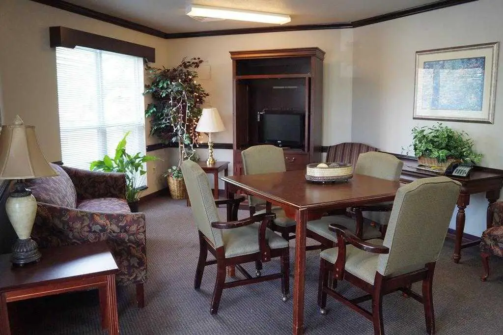 Photo of Somerset Court at University Place, Assisted Living, Winston Salem, NC 1