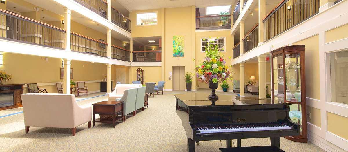 Photo of Commonwealth Senior Living at Leigh Hall, Assisted Living, Memory Care, Norfolk, VA 6