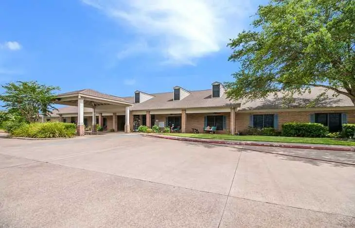 Photo of Elmcroft of The Mainland, Assisted Living, Texas City, TX 11
