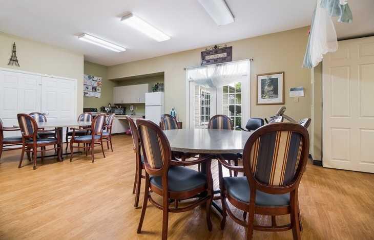 Photo of Elmcroft of The Mainland, Assisted Living, Texas City, TX 12