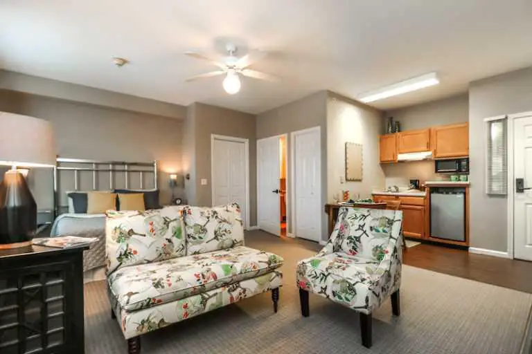 Photo of Lamar Court Assisted Living Community, Assisted Living, Overland Park, KS 2
