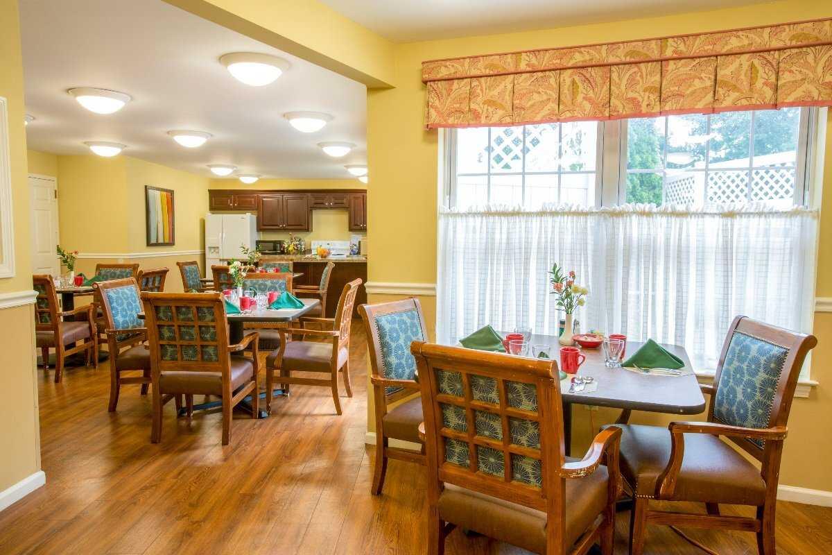 Photo of Middlebrook Farms at Trumbull, Assisted Living, Trumbull, CT 2