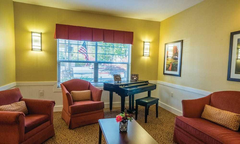 Photo of Lakeland Senior Living, Assisted Living, Eagle Point, OR 7