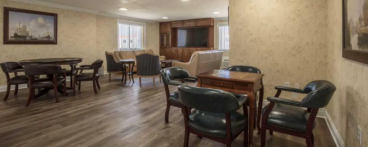 Livewell at Grand Court Lakes Senior Living Community Assisted Living Livewell at Grand Court Lakes Senior Living Community Assisted Living
