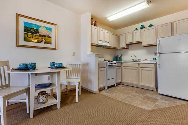 Photo of Brookdale Apache Junction, Assisted Living, Apache Junction, AZ 4