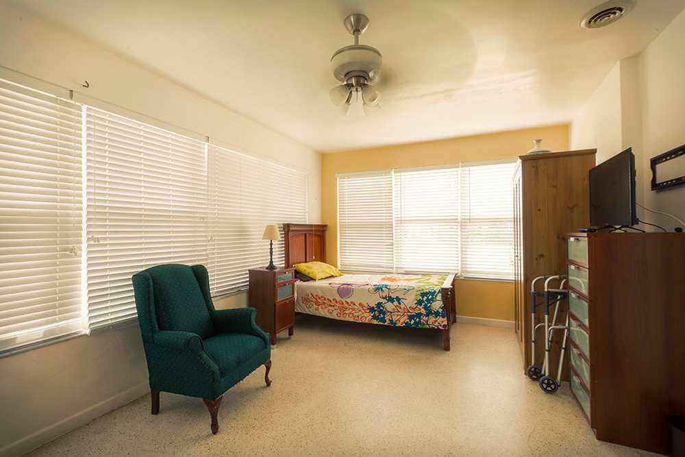 Photo of Caring Hands Assisted Living, Assisted Living, North Miami, FL 5