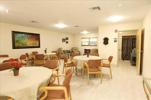 Photo of Heritage Manor Assisted Living Facility, Assisted Living, Tampa, FL 4