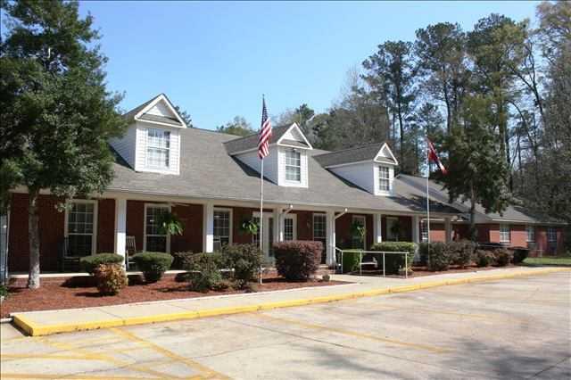 Photo of Oaktree Manor Assisted Living, Assisted Living, Amory, MS 3