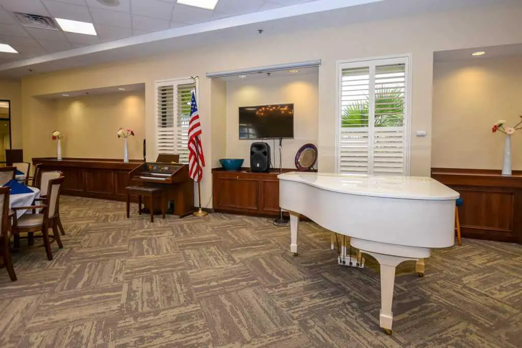 Photo of Woodland Towers, Assisted Living, Deland, FL 10