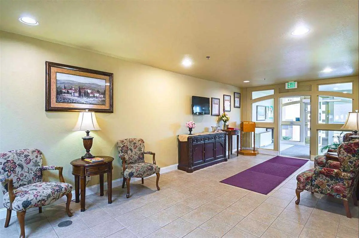 Photo of Cambridge Court, Assisted Living, Kearney, NE 9