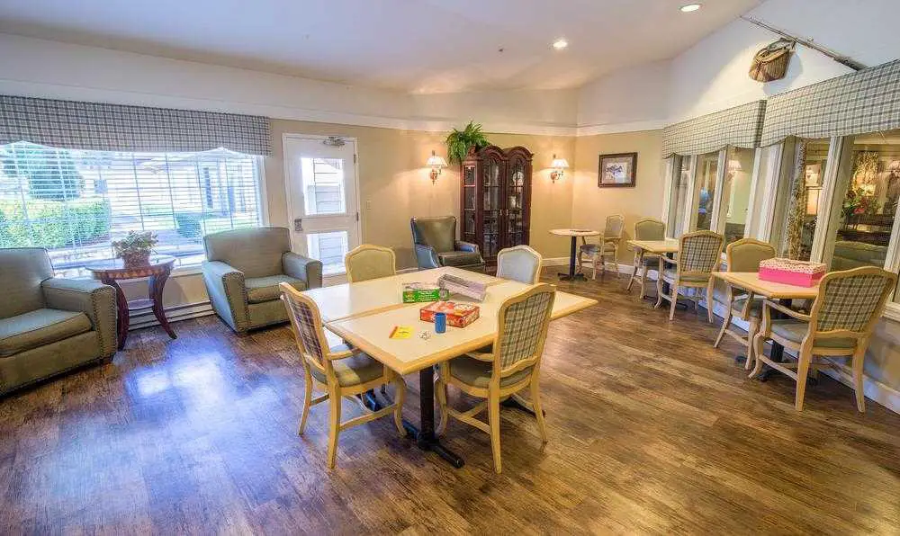Photo of Cedar Crest Alzheimer's Special Care Center, Assisted Living, Memory Care, Tualatin, OR 4