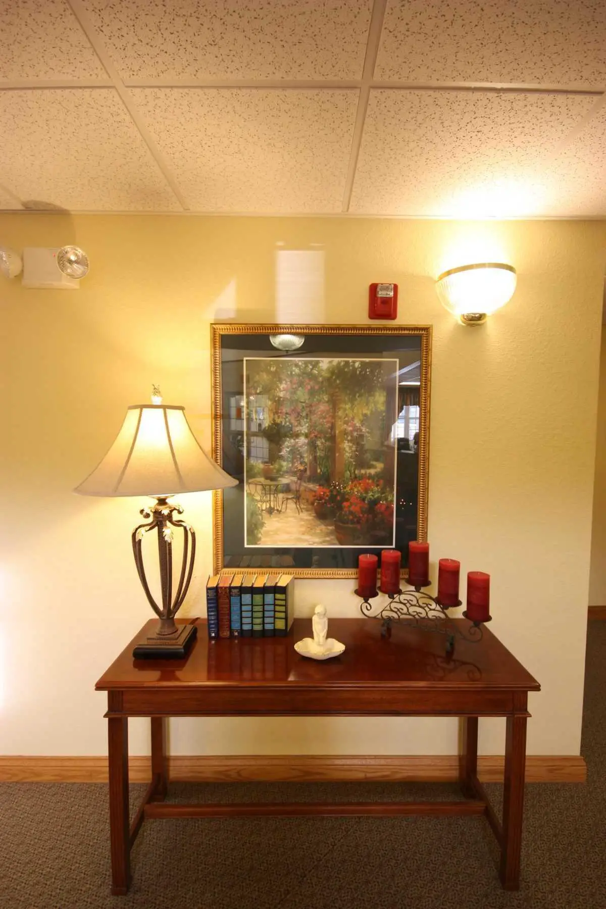 Photo of Heritage Woods of Benton, Assisted Living, Benton, IL 17