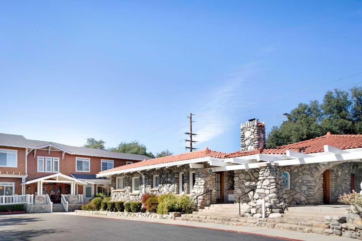 Photo of Sunrise of Claremont, Assisted Living, Claremont, CA 1