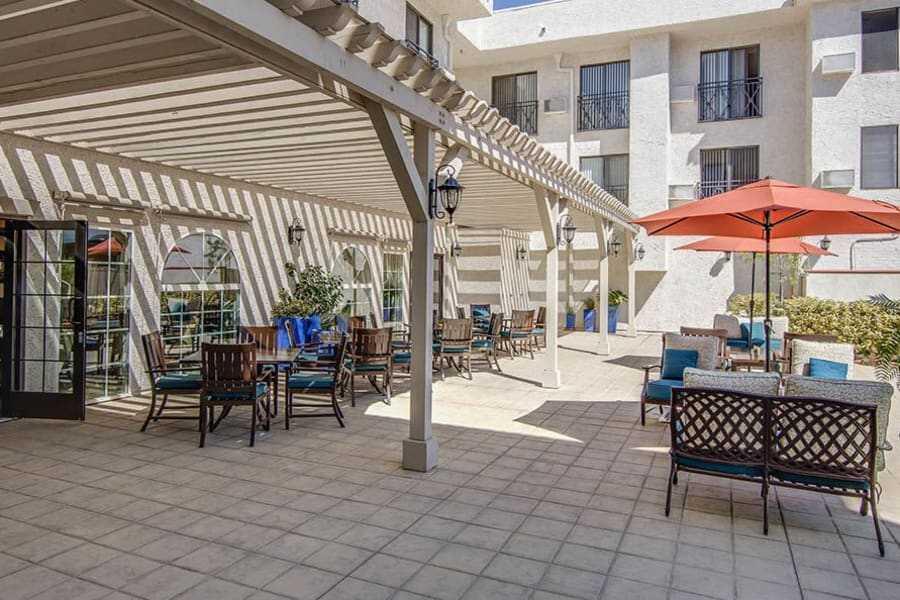 Photo of The Commons at Woodland Hills, Assisted Living, Woodland Hills, CA 4