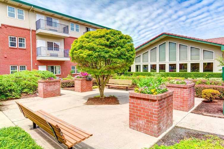 Photo of Rosewood Park, Assisted Living, Hillsboro, OR 3