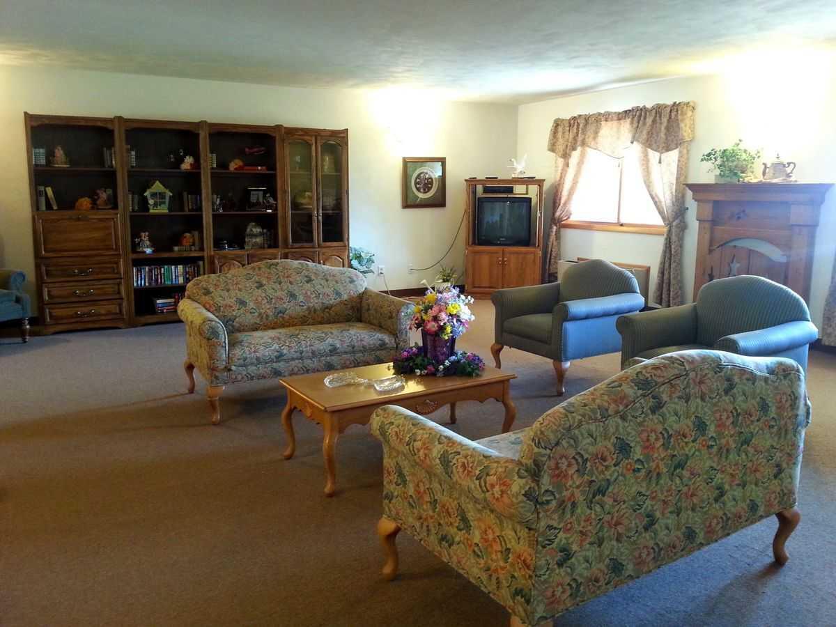 Betty's Garden Memory Care of Kewanee Senior Living Community