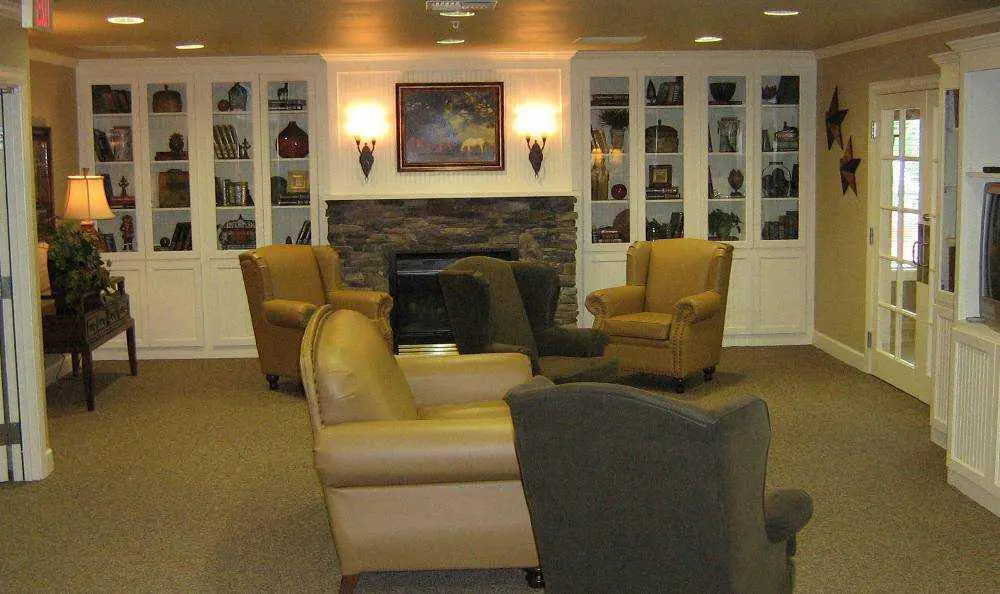Photo of Hudson Creek Alzheimer's Special Care Center, Assisted Living, Memory Care, Bryan, TX 4