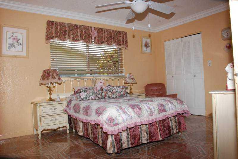 Photo of Lubrin Loving Care, Assisted Living, Plantation, FL 5