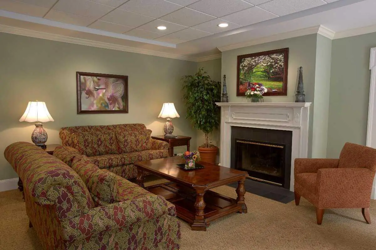 Photo of Tatnuck Park at Worcester, Assisted Living, Worcester, MA 5