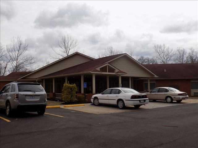 Photo of Cedargate Healthcare, Assisted Living, Poplar Bluff, MO 3