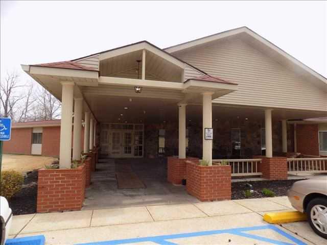 Photo of Cedargate Healthcare, Assisted Living, Poplar Bluff, MO 6