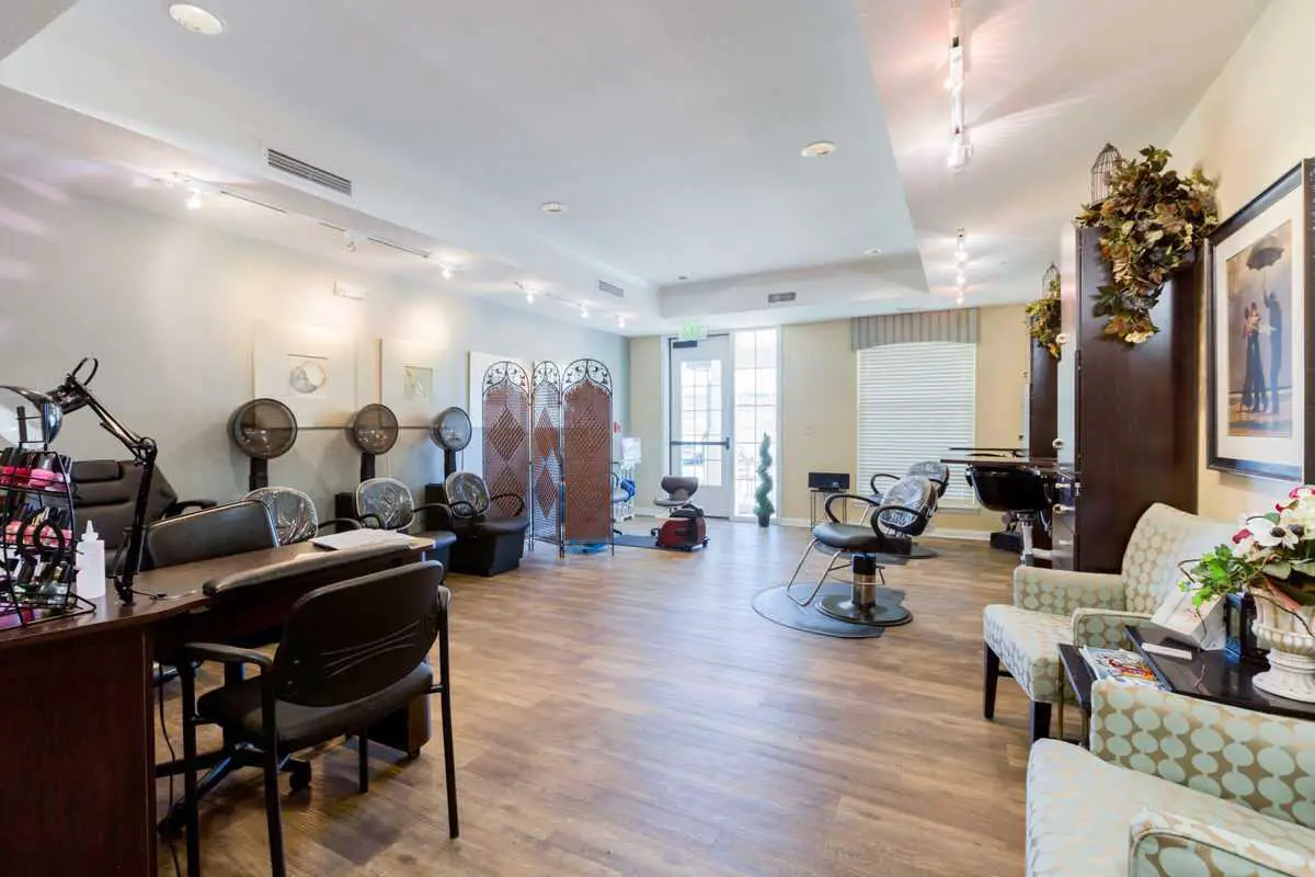 Peakview Assisted Living amp Memory - Peakview Assisted Living Memory Care Senior Community Aurora CO Photo G