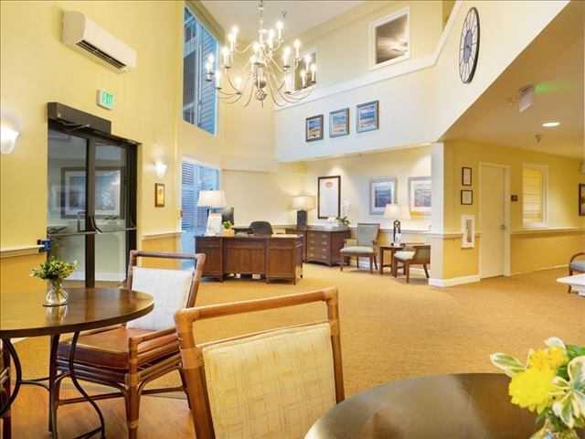 Photo of Sunrise of Lynnwood, Assisted Living, Edmonds, WA 5