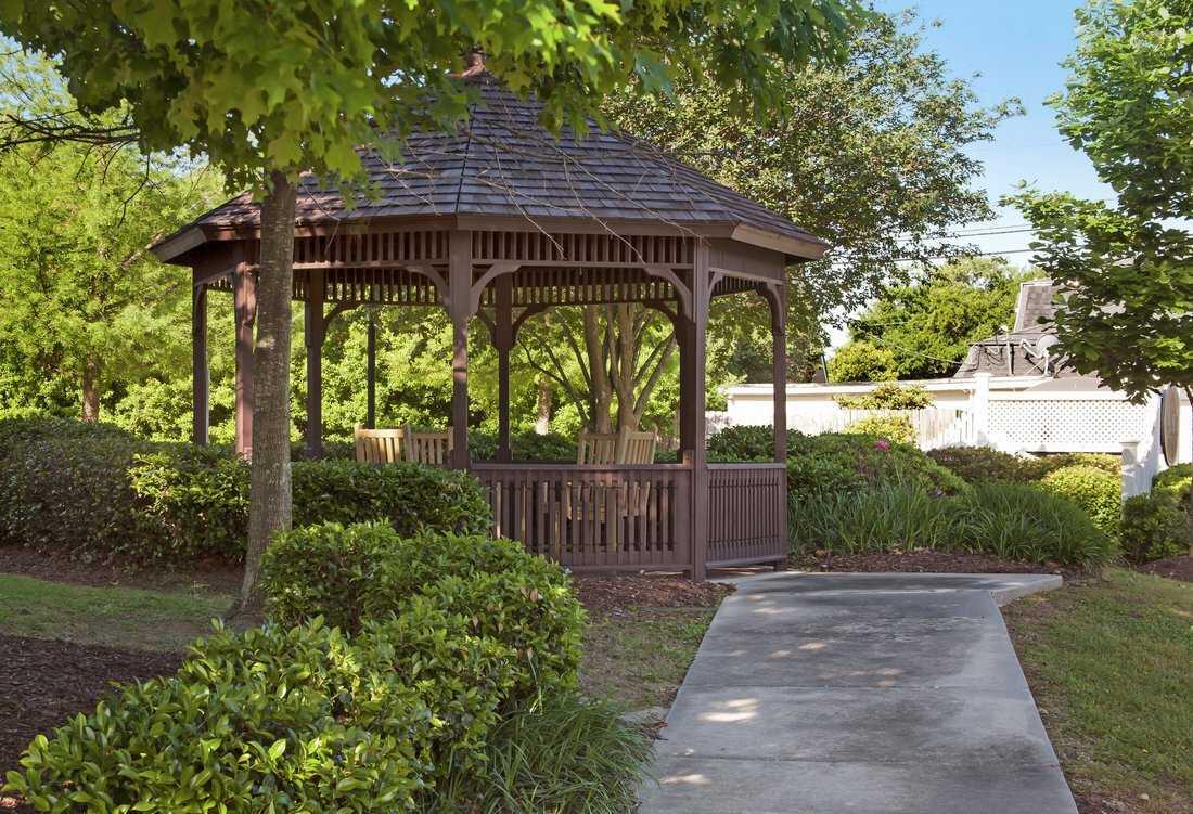 Photo of Sunrise of Metairie, Assisted Living, Metairie, LA 5