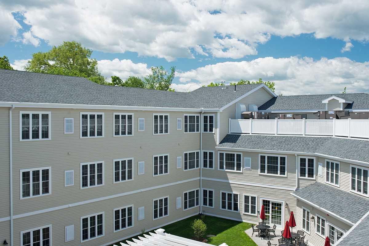 Photo of The Arbors at Dracut, Assisted Living, Dracut, MA 4