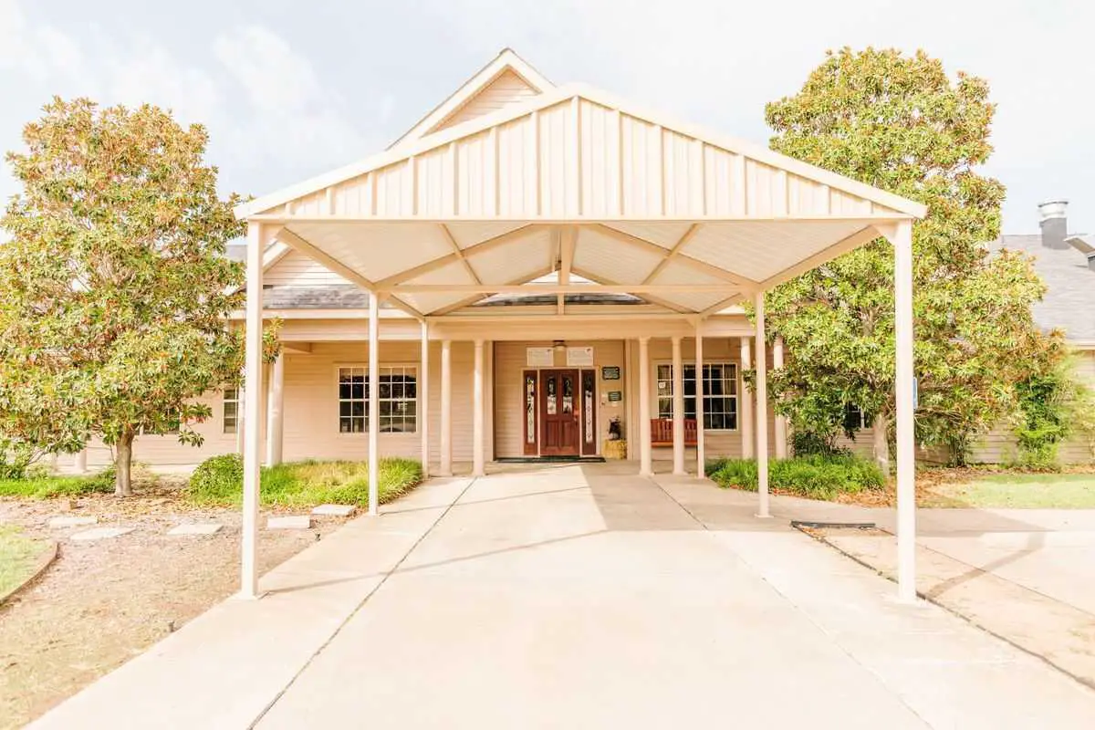 Photo of The Oaks of Granbury, Assisted Living, Granbury, TX 5