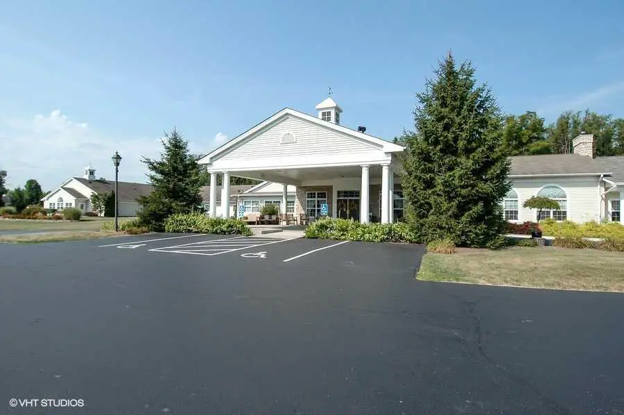 Photo of Whispering Pines Village, Assisted Living, Columbiana, OH 2