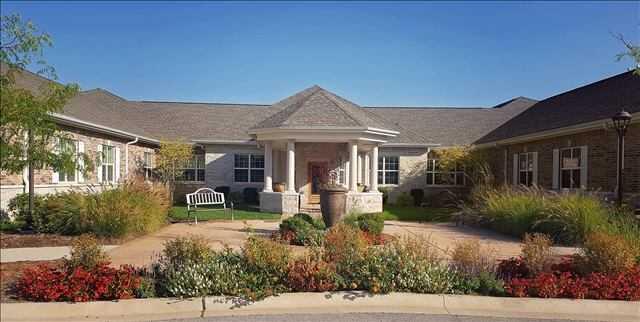 Photo of Charter Senior Living of Glen Ellyn, Assisted Living, Glen Ellyn, IL 1