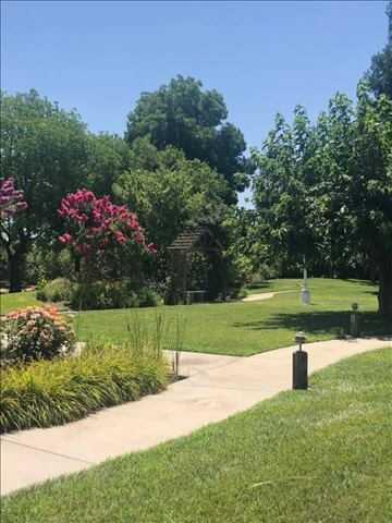 Photo of Evergreen Gardens & Evergreen Meadows, Assisted Living, Sanger, CA 5