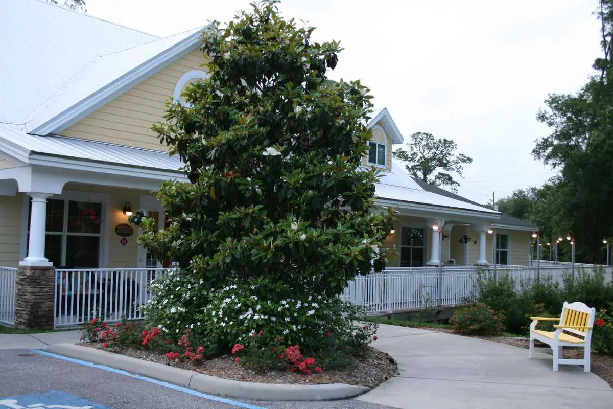 Photo of Magnolia Manor Assisted Living, Assisted Living, Lutz, FL 1